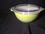 Vintage Pyrex #441 Lime Green Bowl with Lid
