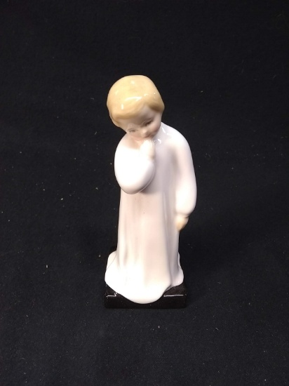 Royal Doulton Figure "Darling"