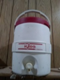 2 Gallon Igloo Cooler