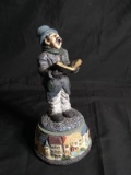 Town Crier Music Box