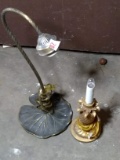 BL-Water Lily Lamp and Pineapple Lamp