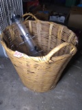 BL-Wicker Laundry Basket with Bird Feeders