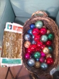 BL-Christmas Balls and Garland with Basket