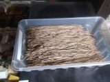 BL-Craft Supplies -Southern Long Leaf Pine Needles with Tub