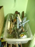 BL-Assorted Kitchen Utensils