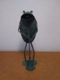 Novelty Metal Frog with Shovel