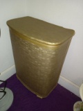 BL - Vintage Clothes Hamper