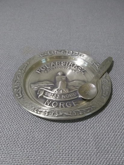 Novelty Pewter Arctic Circle Marker and Spoon