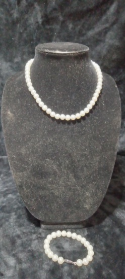Costume Jewelry- Pearl Necklace and Bracelet