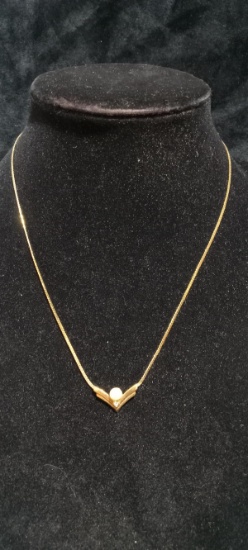 Costume Jewelry-Gold Tone and  Pearl Necklace with Pendant