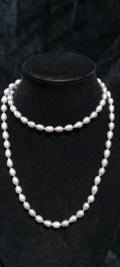 Costume Jewelry- Silver Tone Pearl Necklace