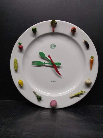 Contemporary Kitchen Vegetable Motif Clock