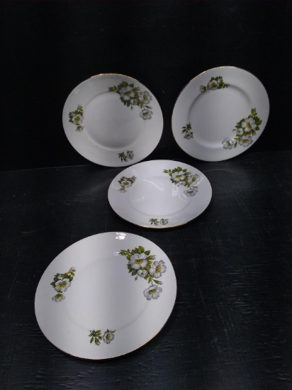Collection 4 Hand painted Imperial Plates