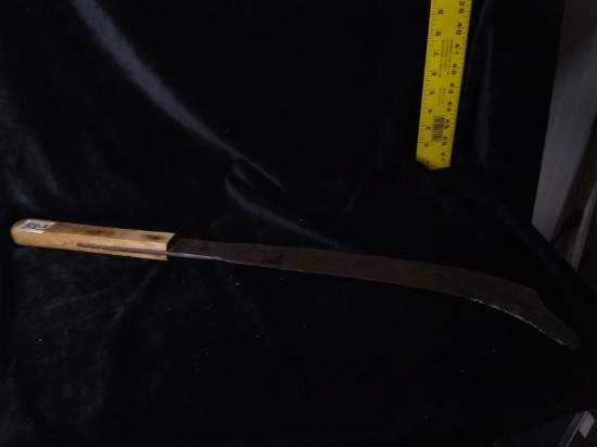 Machete Wooden Handle & Curved Blade