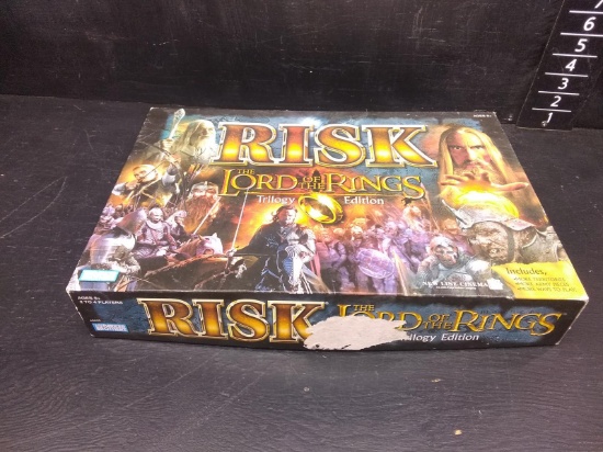 Pop Culture Themed Game-RISK Lord of the Rings