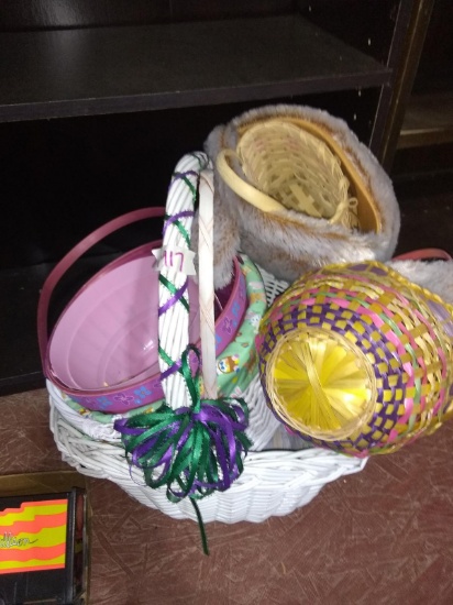 BL-Collection of Assorted Baskets