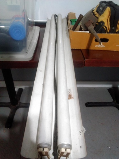 BL-4 Ft Fluorescent Shop Light