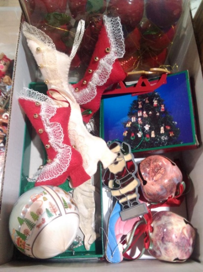 BL-Assorted Christmas Ornaments