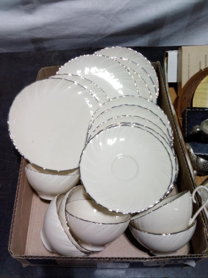 BL-China-22 pcs Lenox Weatherly