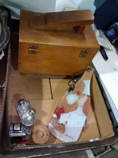 BL-Shoe Shine Box, S&P Shakers, Lighter