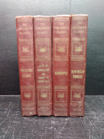 Vintage Books-(4) The Children's Classics- Robinson Crusoe, Kidnapped, Treasure Island 1925
