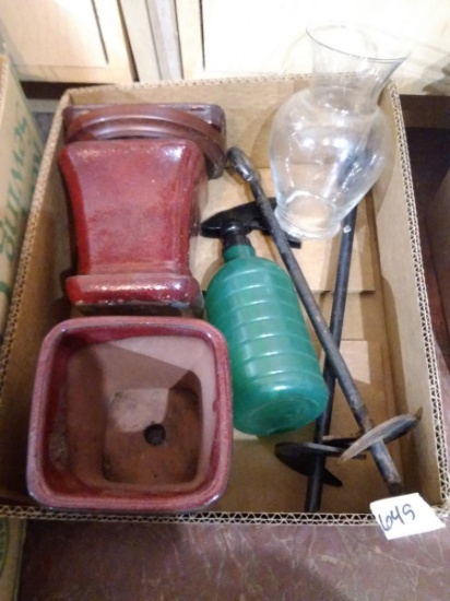 BL-Garden Items-Planters, Spray Bottles, Screwdowns