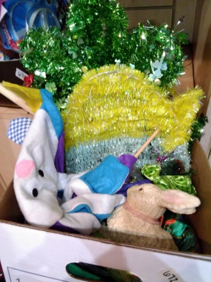 BL-Assorted Easter and Holiday Decor