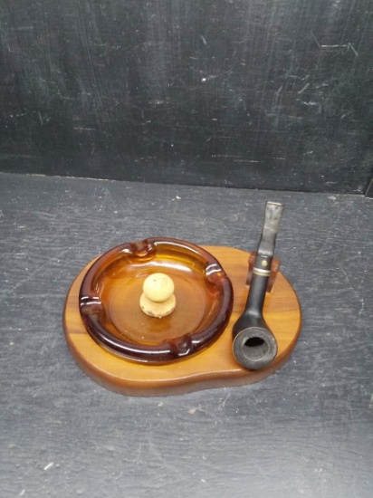 Vintage Amber Ashtray and Pipe
