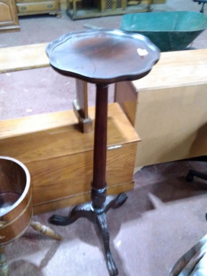 Contemporary Mahogany Plant Stand with Acanthus Carved Leaves