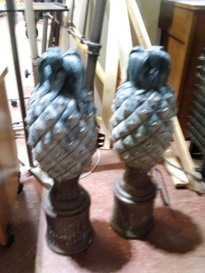 (2) Concrete Pineapple Entryway Statue/Decor