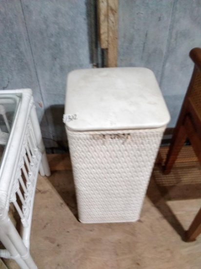 Warehouse-Vintage Wicker Laundry Hamper