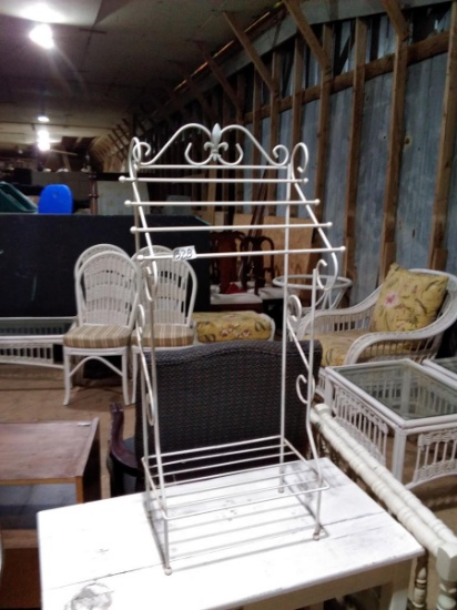 Warehouse-Metal Storage Towel Rack