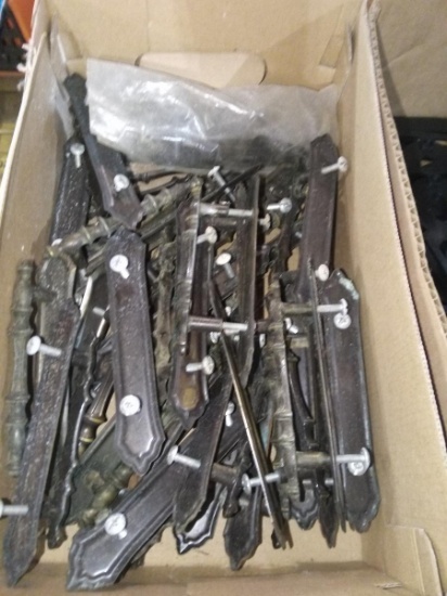 BL-Drawer Pulls