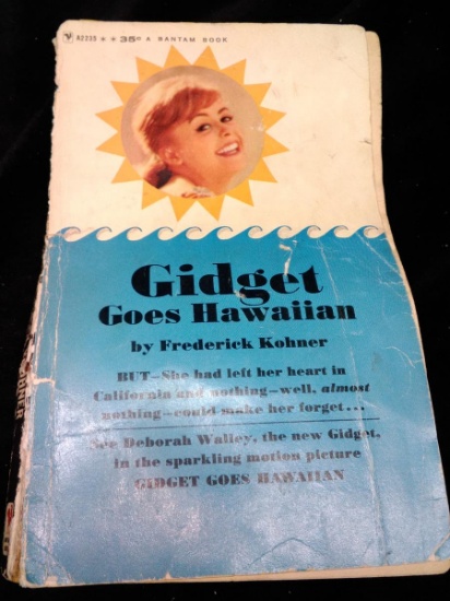 Vintage Book-PB Gidget Goes Hawaiian 1961
