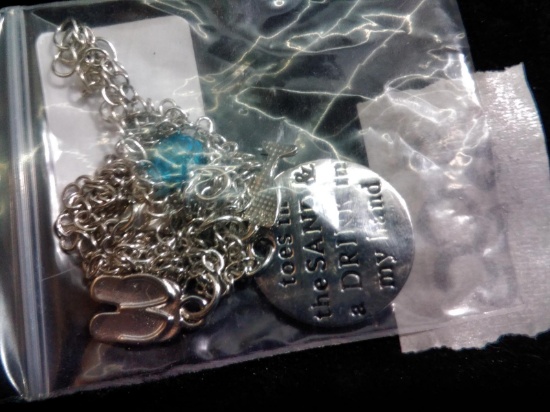 NIP Jewelry-Sand and Drink Necklace