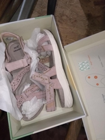 Ladies Shoes-Earth Origins Westfield Wendy Blush Size 11
