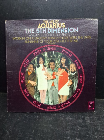 LP Record - The Age of Aquarius - The 5th Dimension