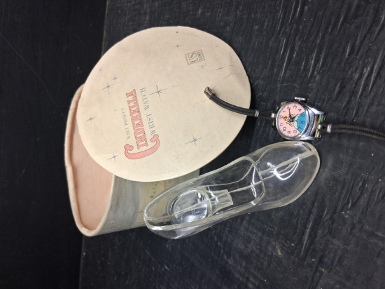 Vintage Walt Disney Cinderella Wrist Watch with Orig Packaging
