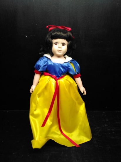 Porcelain Doll-Disney Snow White