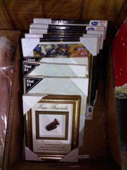 BL-Assorted Picture Frames and Prints