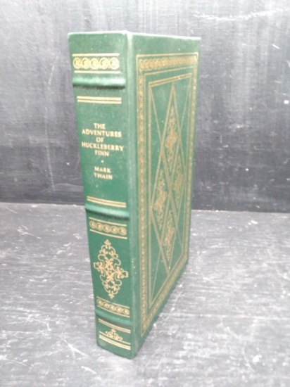 Franklin Mint Collector Book-The Adventures of Huckleberry Finn 1979