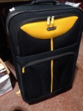BL-Lucas Rolling Suitcase