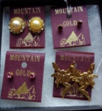 4 pairs Mountain Gold Earrings original stickers k
