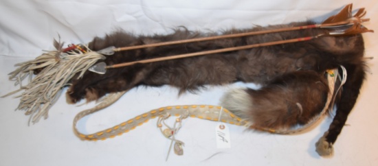 CHEYENNE FOX & DEER QUIVER WITH ARROWS