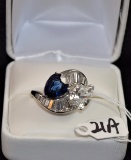 ADIES PLATINUM DIAMOND & SAPPHIRE RING