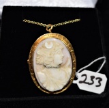 VINTAGE 10K YELLOW GOLD CAMEO PENDANT/PIN