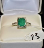 BEAUTIFUL LADIES 3.26CTTW EMERALD & DIAMOND RING