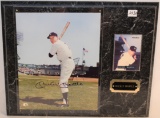 MICKEY MANTLE AUTOGRAPHED PHOTO W/CERTIFICATE