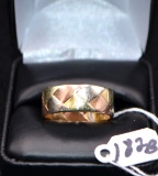 WIDE BAND 14K TRI-COLOR RING