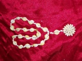 Ladies Vintage Handmade Sea Shell Necklace 34